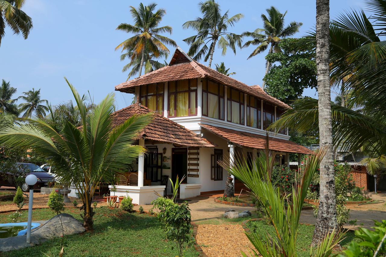 Pozhiyoram Ayurveda Beach Resort Alappuzha Exterior photo